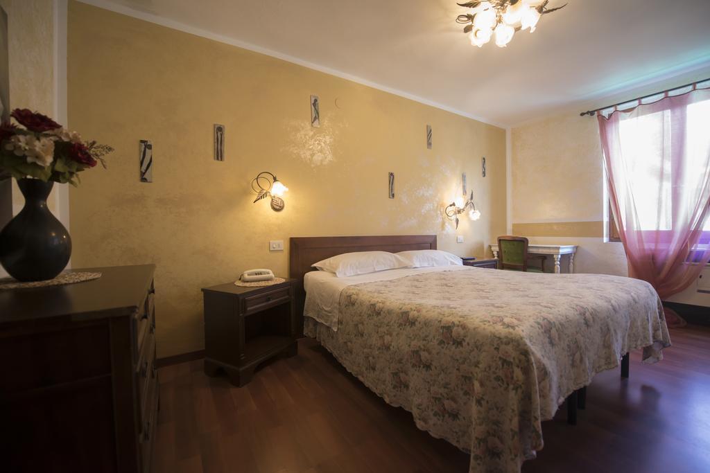 Cuccaro Club - Val Di Vara E Cinque Terre Роккетта-ди-Вара Экстерьер фото